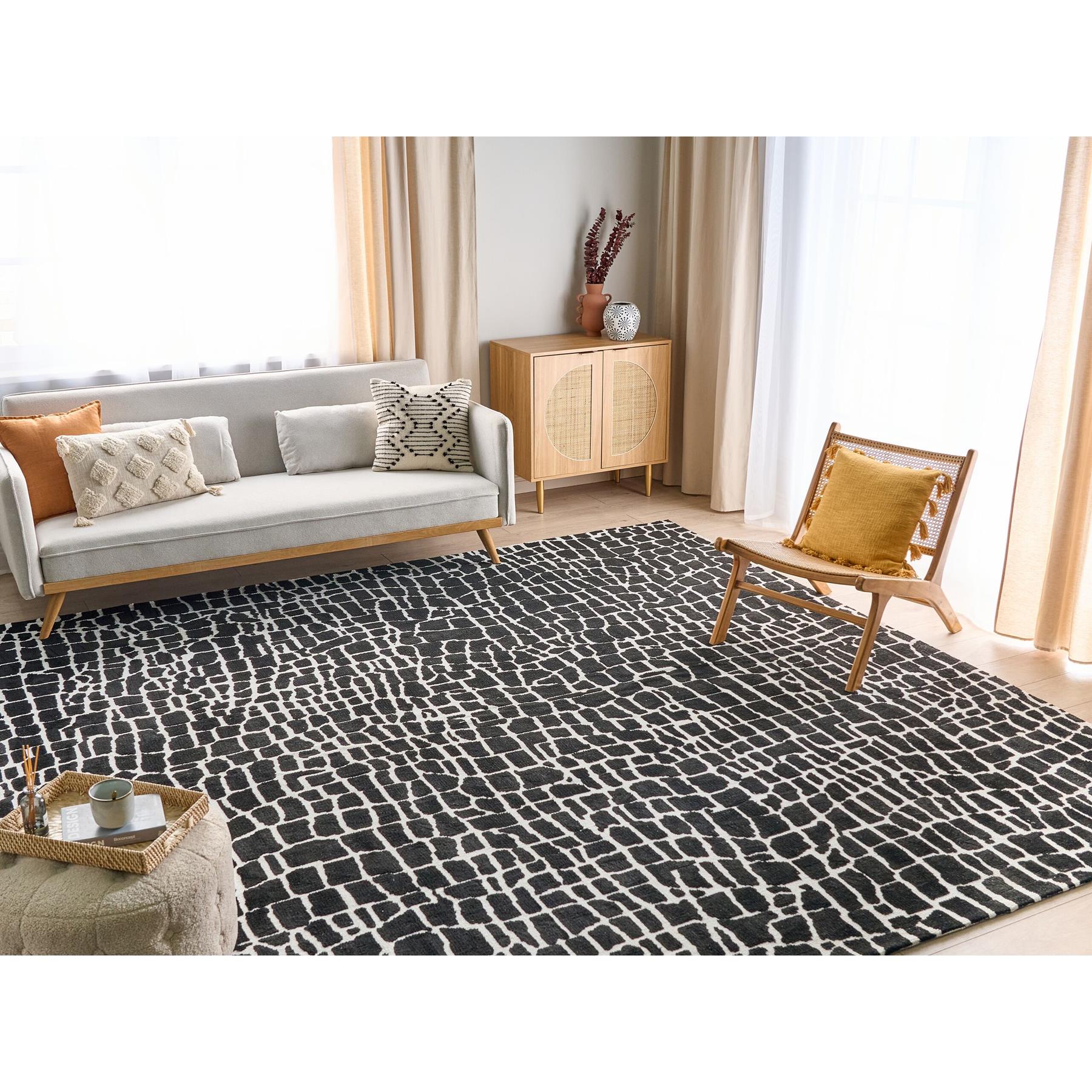 Beliani - PUNGE - Vloerkleed - Zwart|Wit - 300 x 400 cm - Polyester