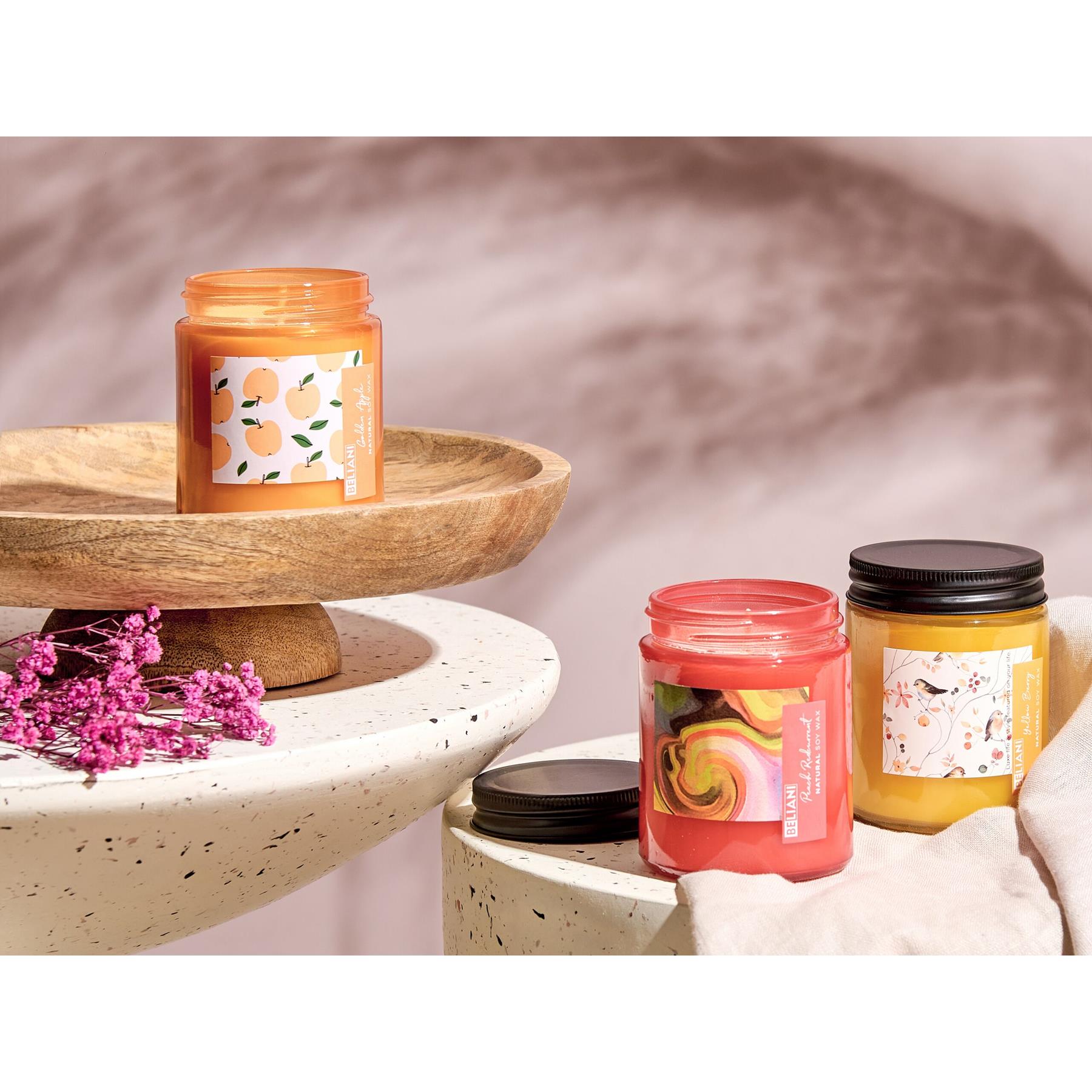 Beliani-FRUITY BLOOM-Geurkaars set-Bes|Gele bes|Gouden appel-Soja wax