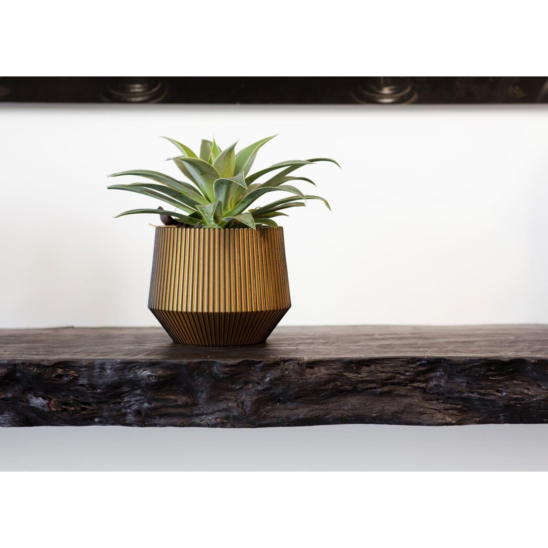Capi Europe Vaas cilinder geo Groove Black & Gold - 13x10 - Goud