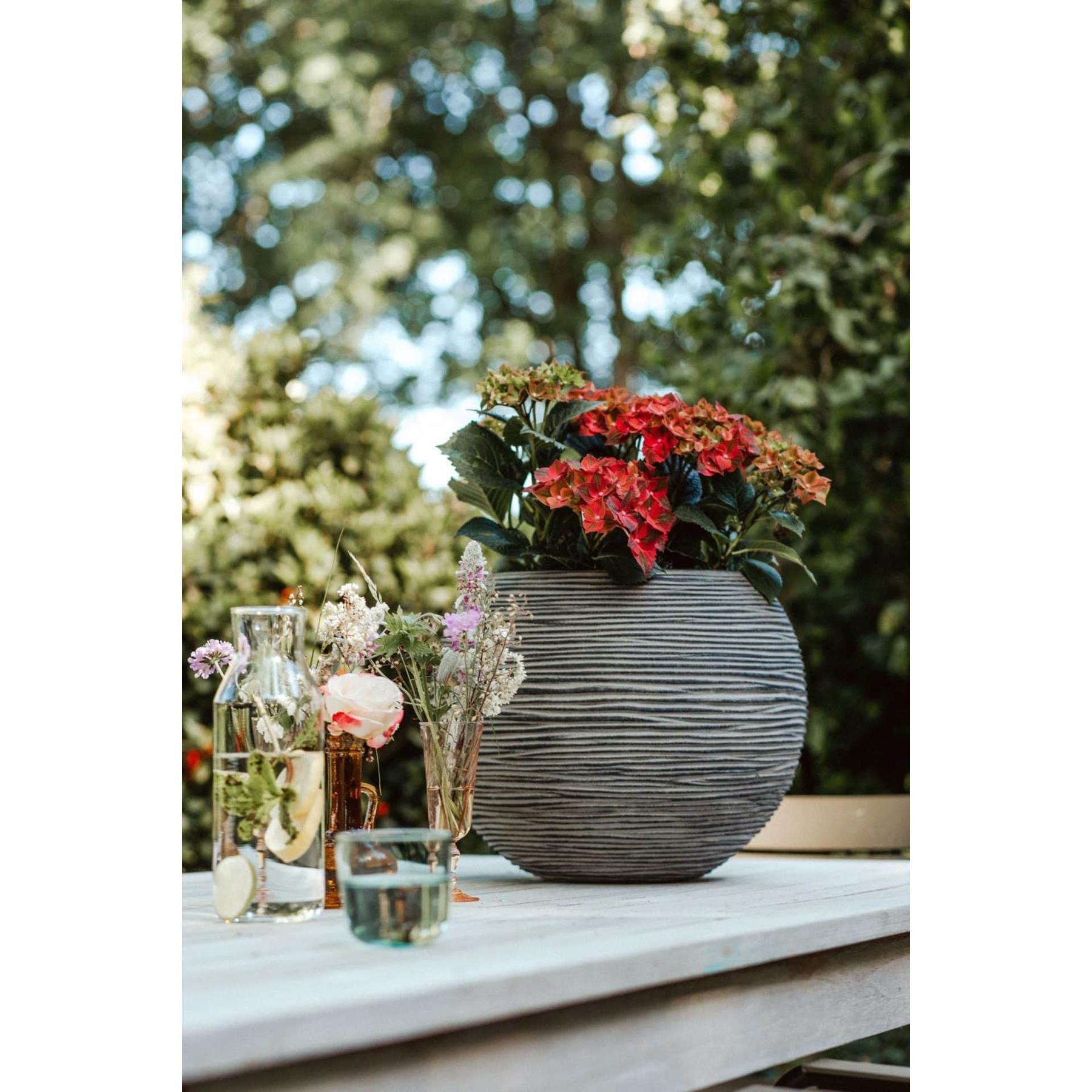 Capi Europe Vaas bol Rib NL - 40x32 - Goud