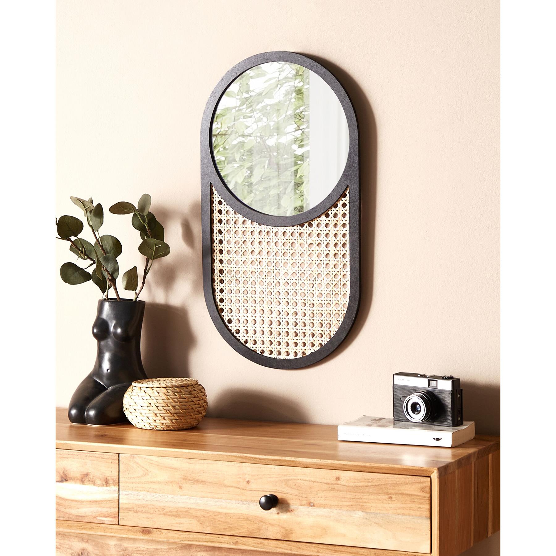 Beliani - BALEAL - Wandspiegel - Licht - Rotan
