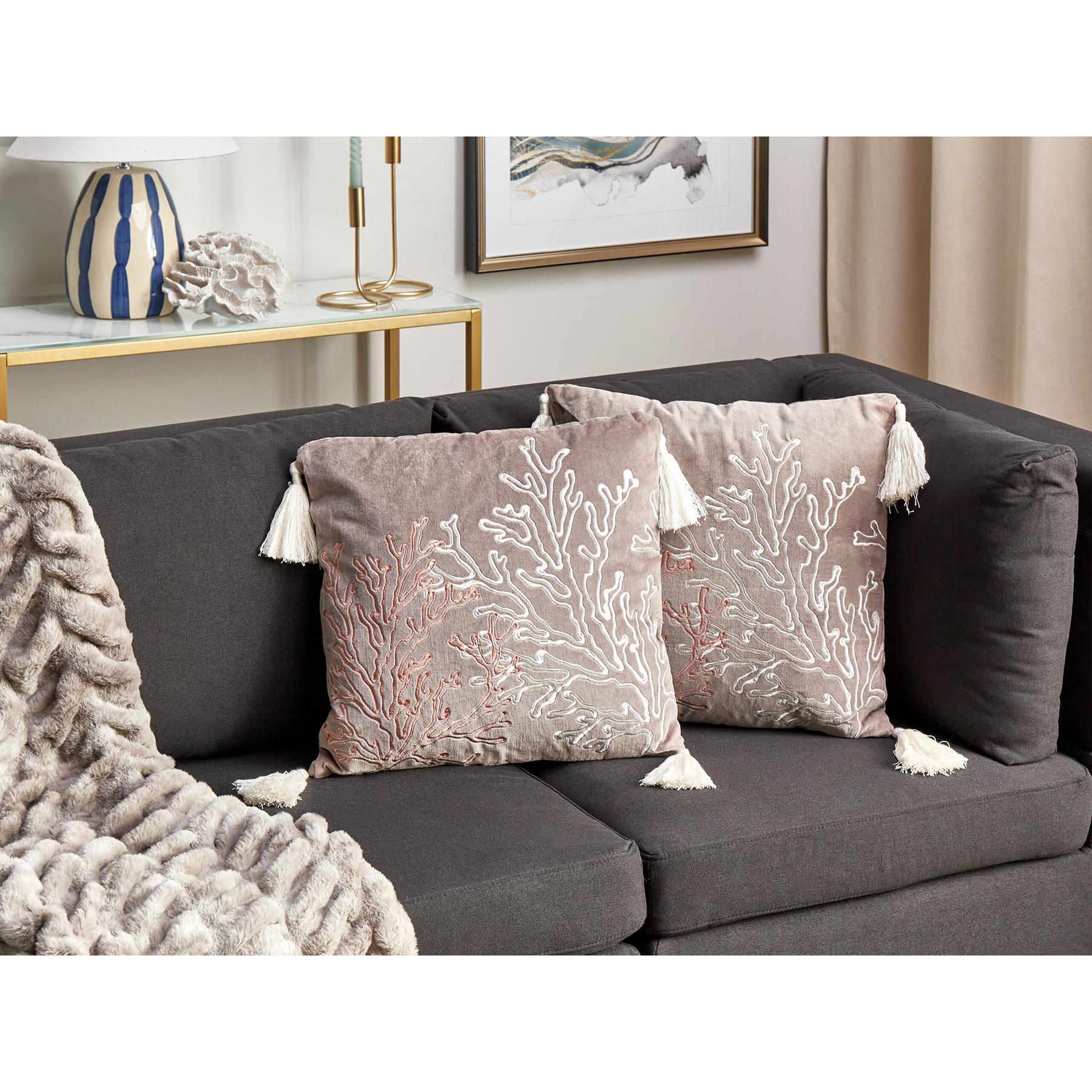 Beliani-MAZZAELLA-Sierkussen set van 2-Taupe-45 x 45 cm-Fluweel