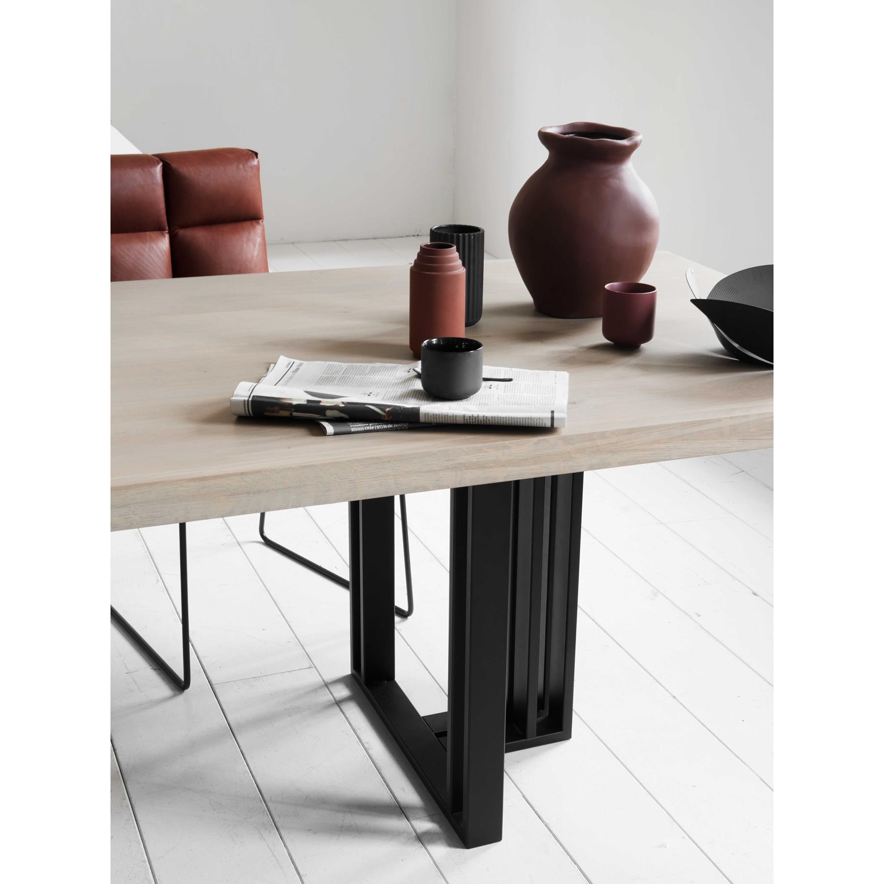 QLiv T2 tafel 220x100 Coal Black Eiken