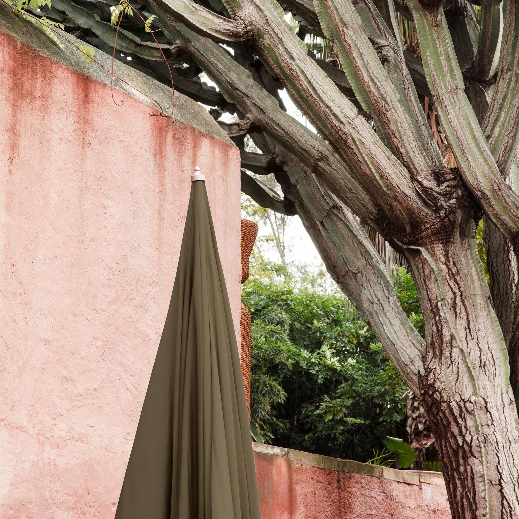 ferm LIVING Lull Parasol - Military Olive