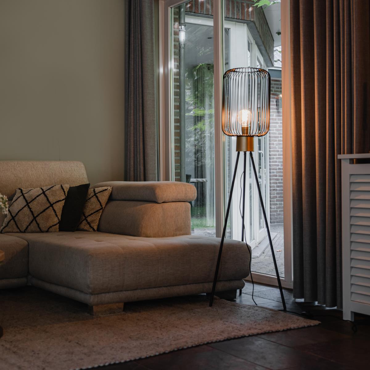 QAZQA Design vloerlamp zwart met goud - Mayelle