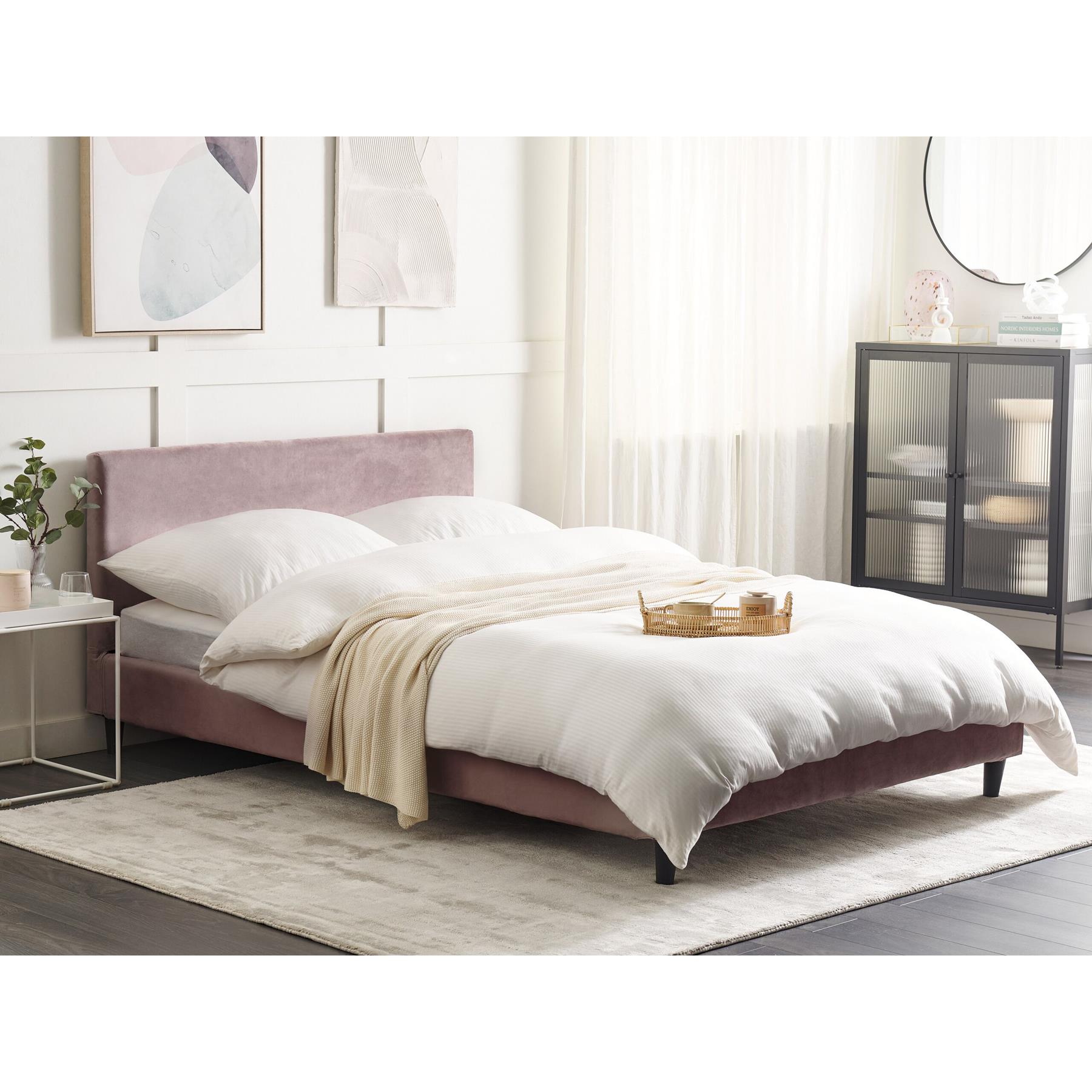 Beliani - FITOU - Bekleding bed - Roze - 140 x 200 cm - Fluweel