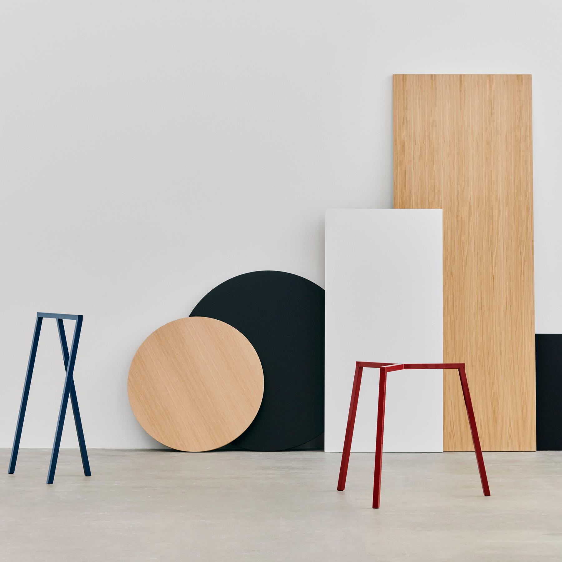 HAY Loop Stand Eettafel Ø 90  cm - Maroon Red