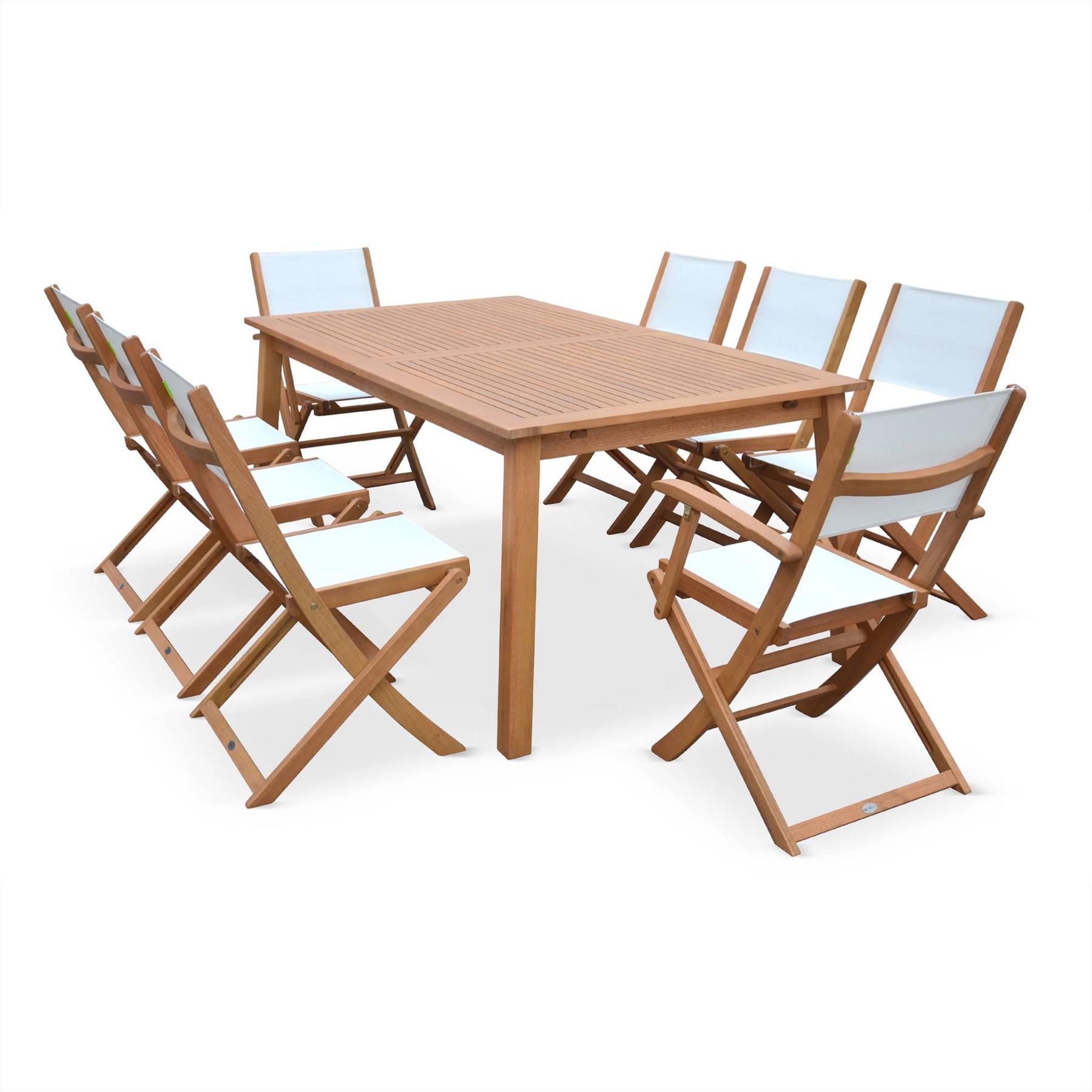 sweeek - Uitschuifbare houten tuintafel, 8 stoelen