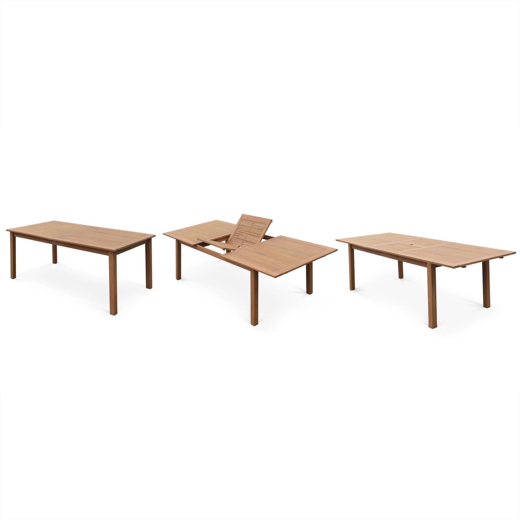 sweeek - Uitschuifbare houten tuintafel, 8 stoelen