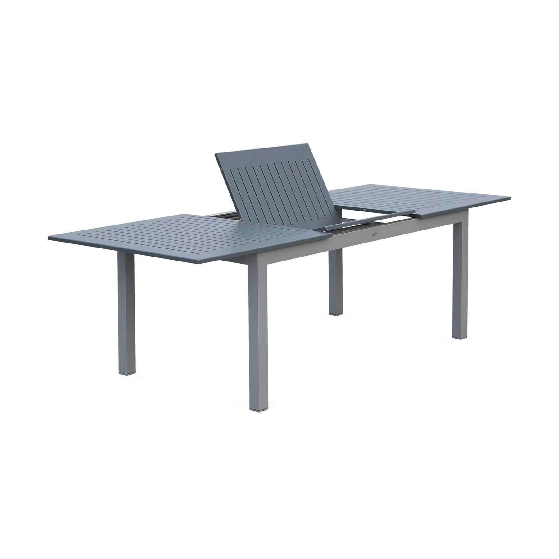 sweeek - Uitschuifbare aluminium tuintafel voor 8 personen