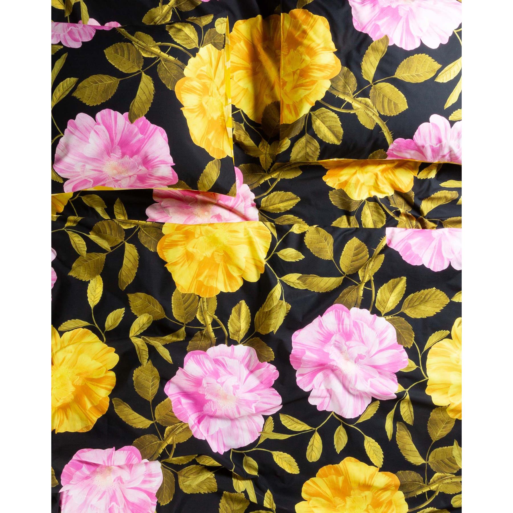 Essenza Bloom with a view Dekbedovertrek 200 x 220 cm - Zwart