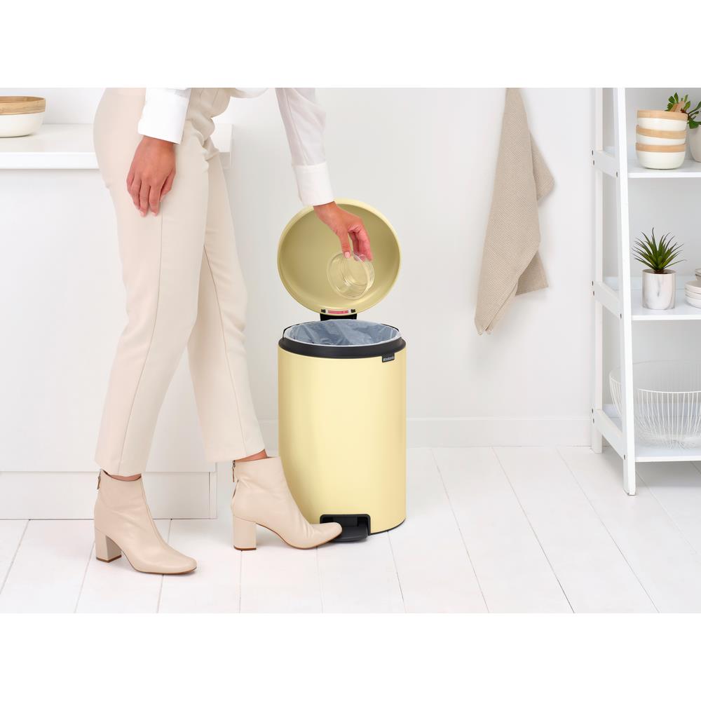 Brabantia NewIcon Pedaalemmer 20 L - Mellow Yellow