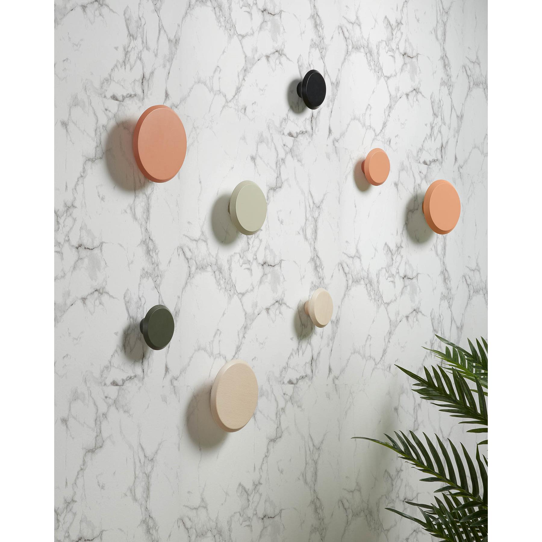Kave Home - Set van 3 Nadua hangers in massief hout met een