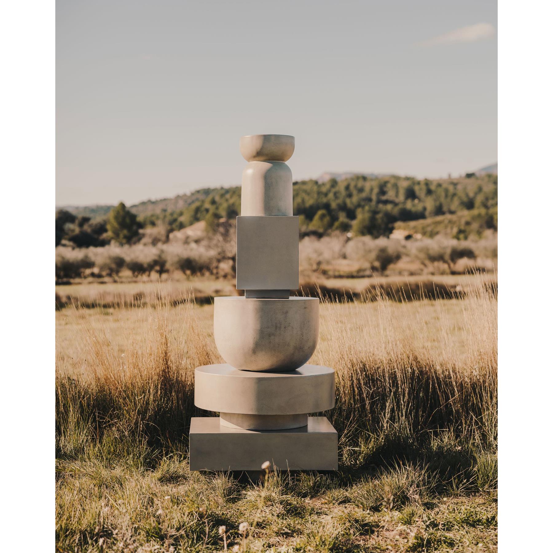 Kave Home - Rustella salontafel in cement 35 x 35 cm