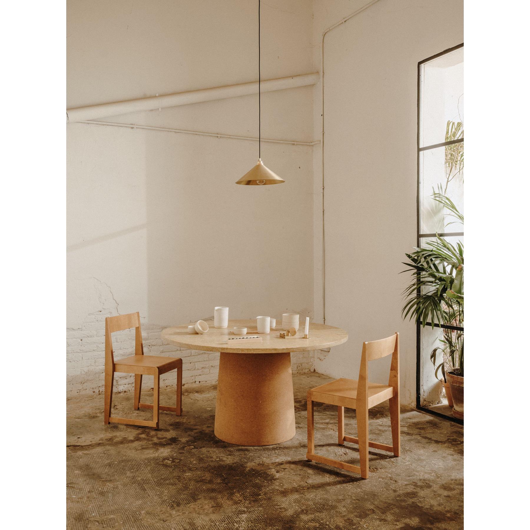 Frama 01 eetkamerstoel warm bruin