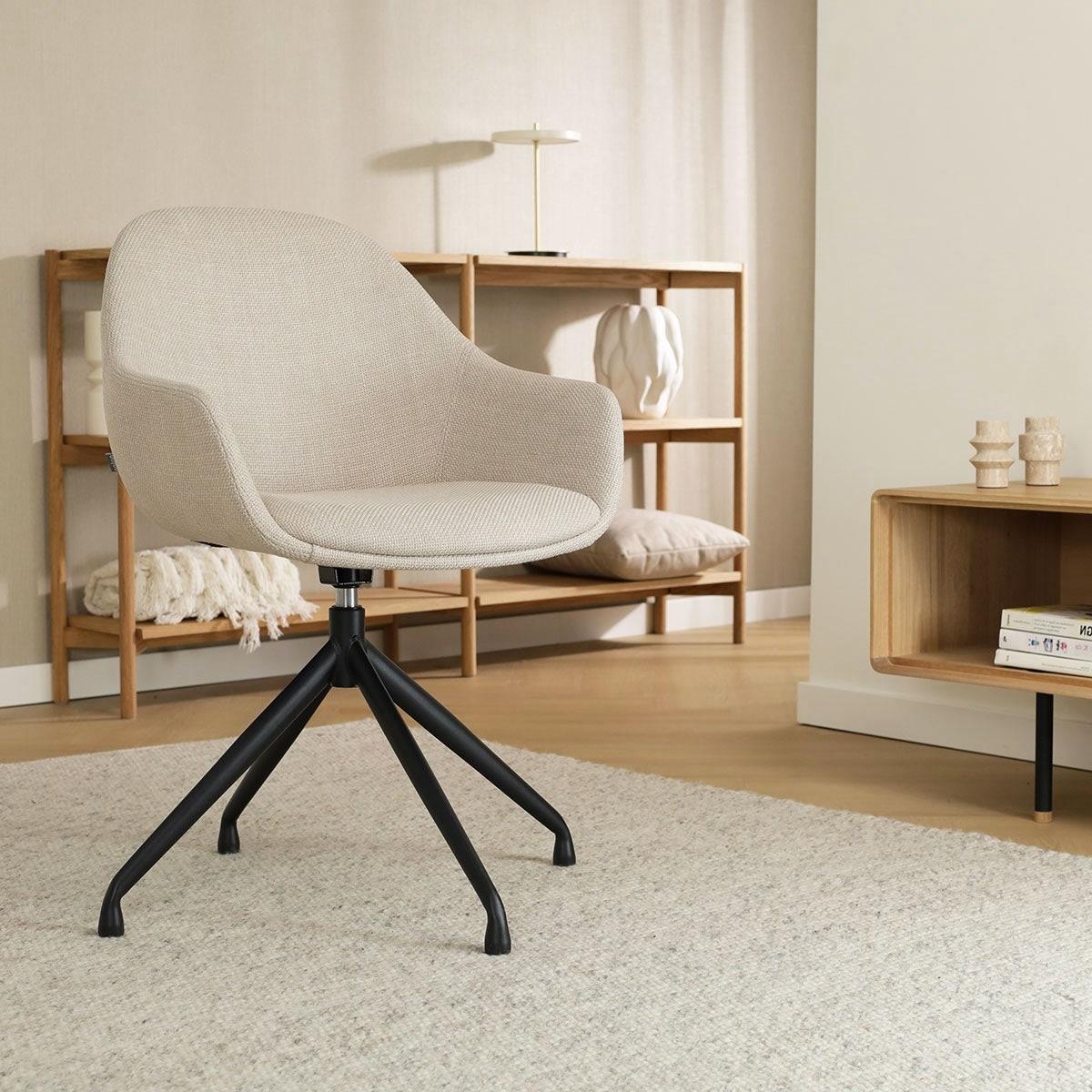 Nolon Nola-Mae Eetkamerstoel Beige - Draaibaar Zwart Onderstel