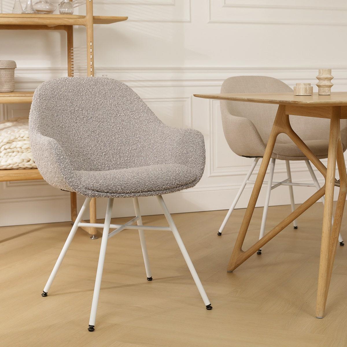 Nolon Noa-Mae Eetkamerstoel Bouclé Taupe - Armleuning - Witte Poten