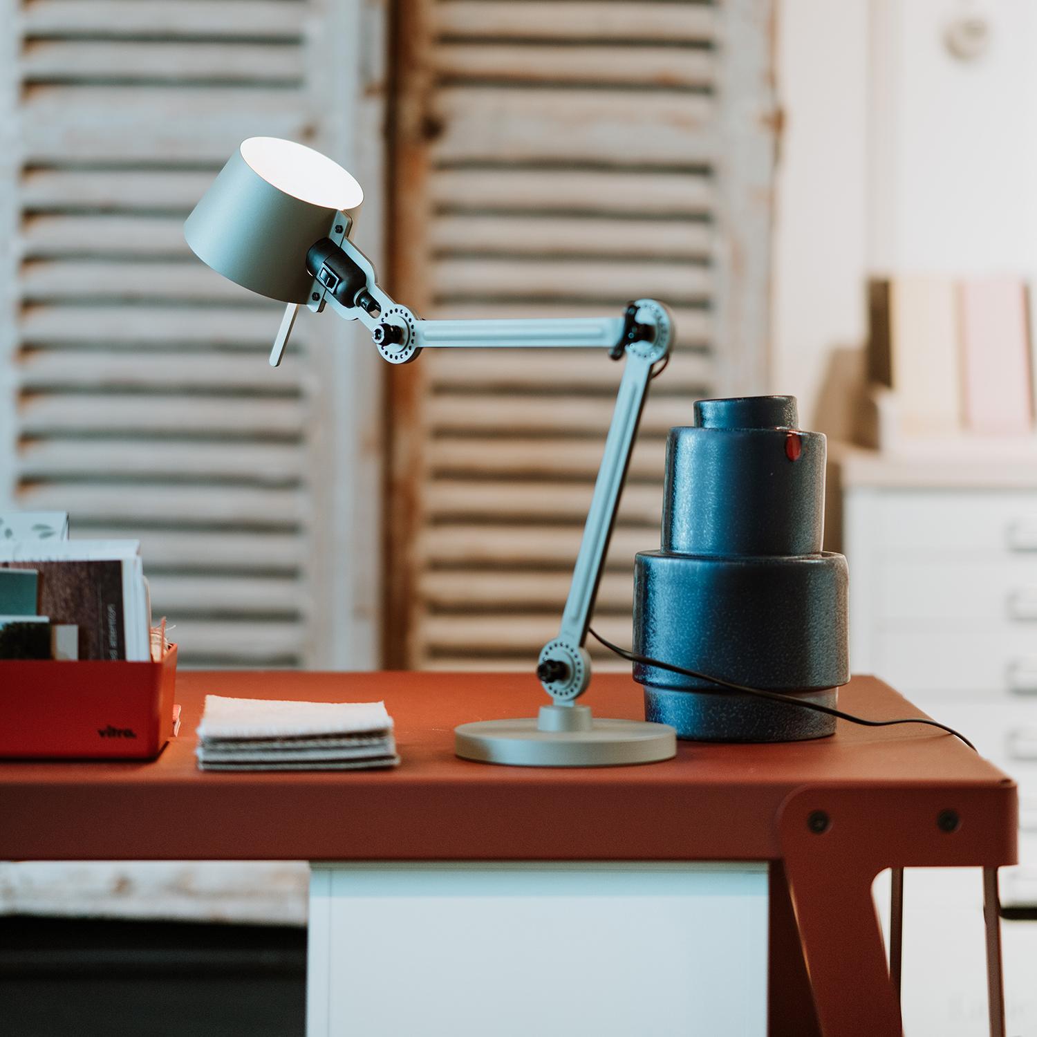 Tonone Bolt 2 Arm bureaulamp small Lighting White