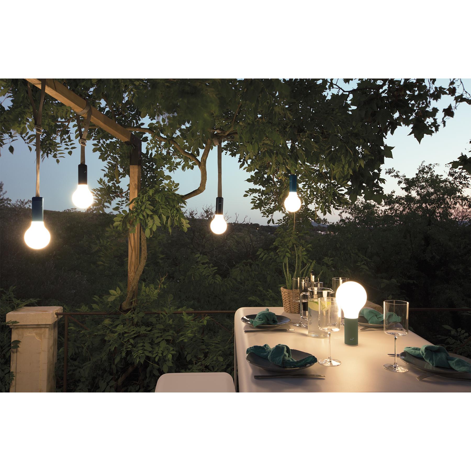 Fermob Aplo LED Tafellamp - Cerise noir