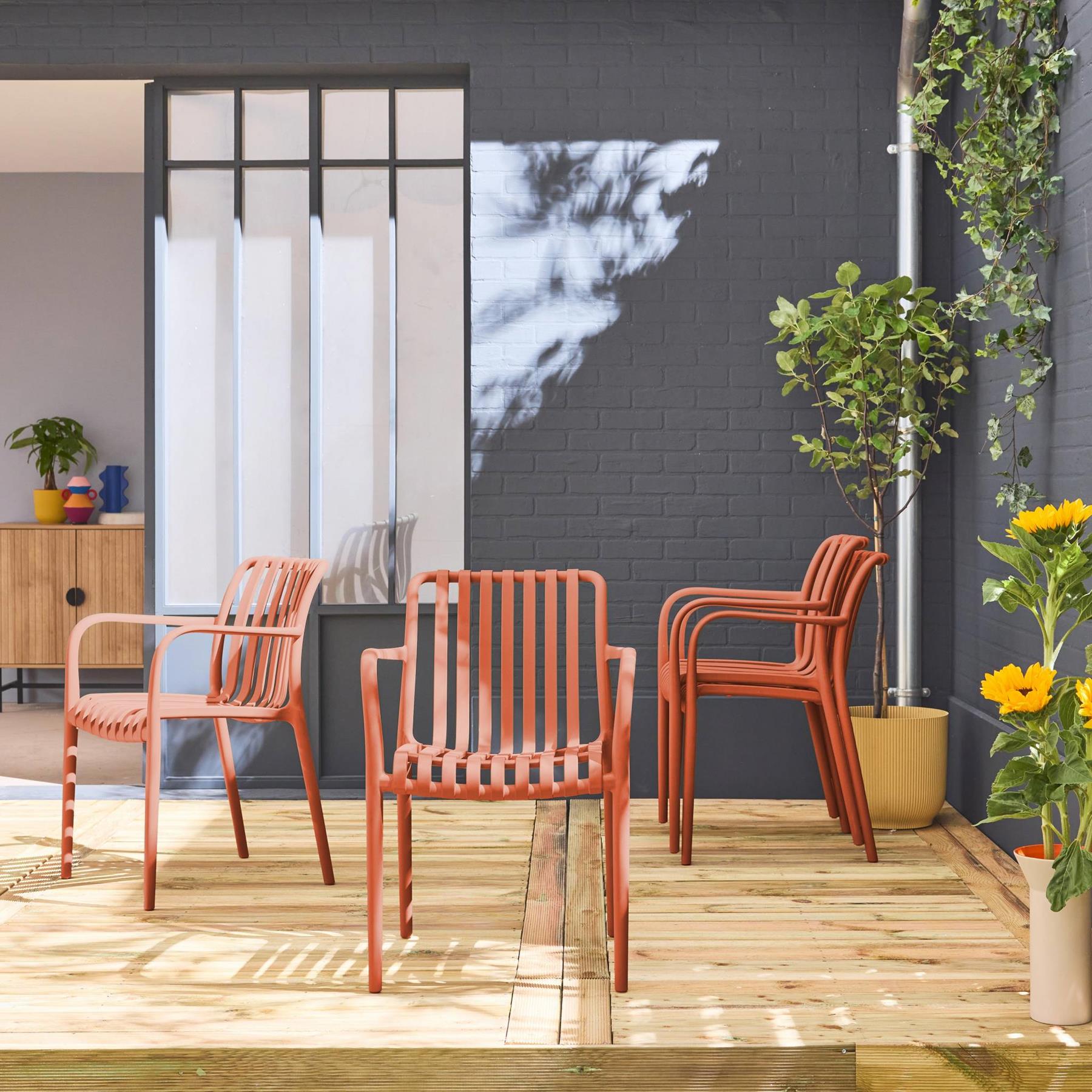 sweeek - Kunststof tuinstoel (set van 4)
