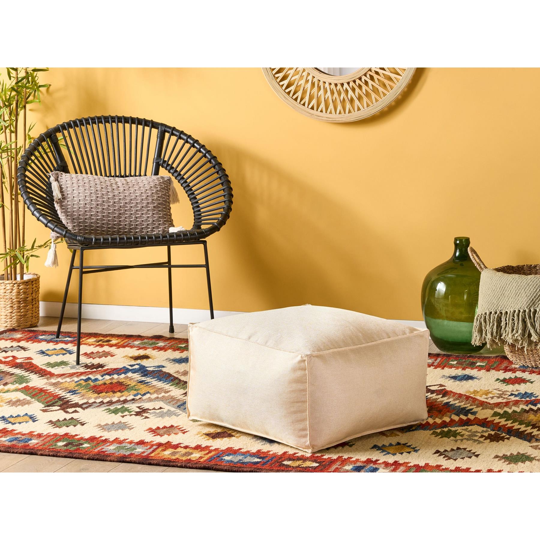 Beliani - MUKKI - Poef - Lichtbeige - Polyester