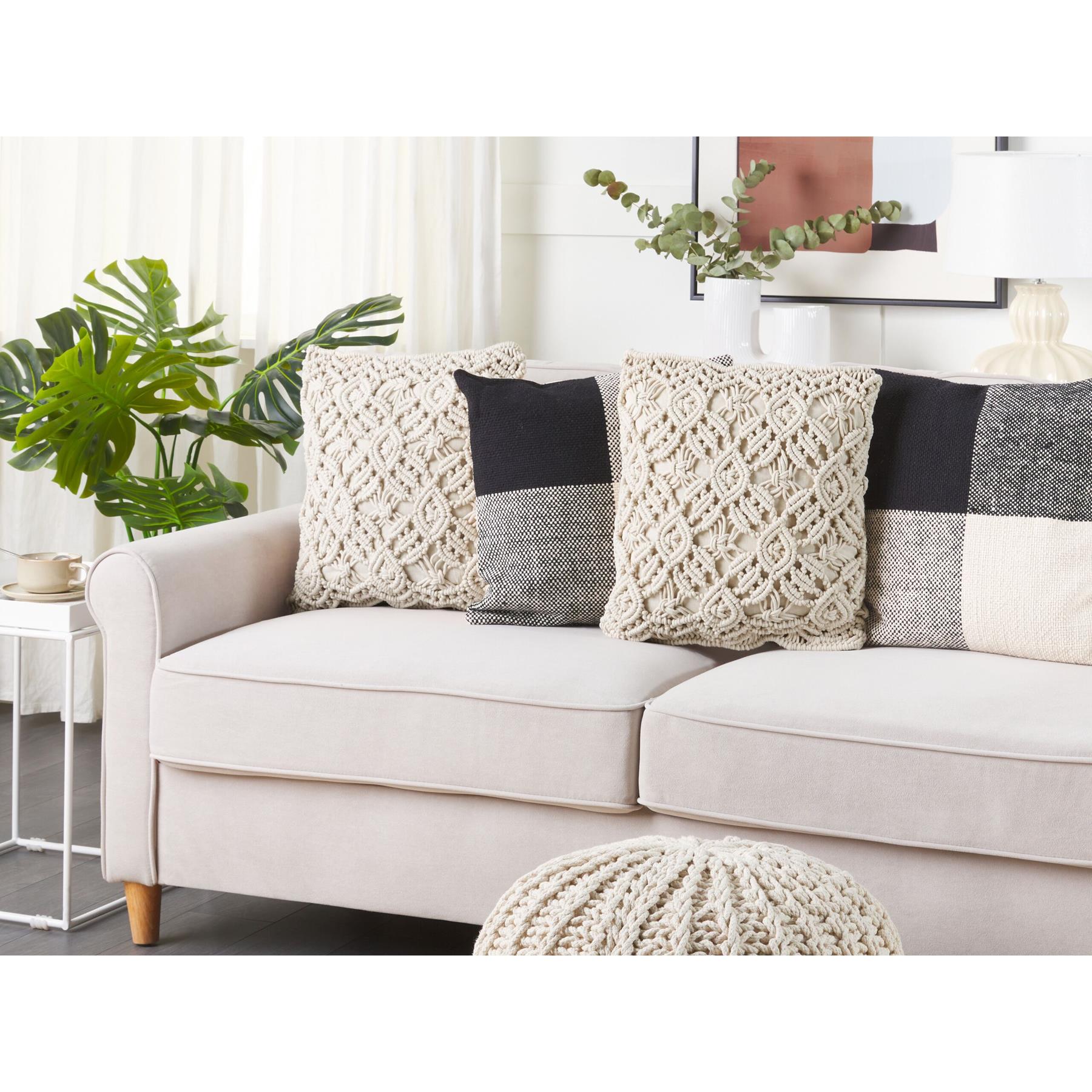 Beliani - ESENKOY - Sierkussen set van 2 - Beige - 50 x 50 cm - Katoen