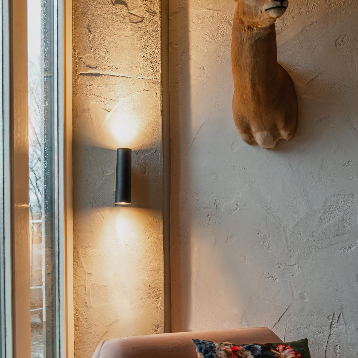 QAZQA Moderne wandlamp zwart met hout 2-lichts - Jeana