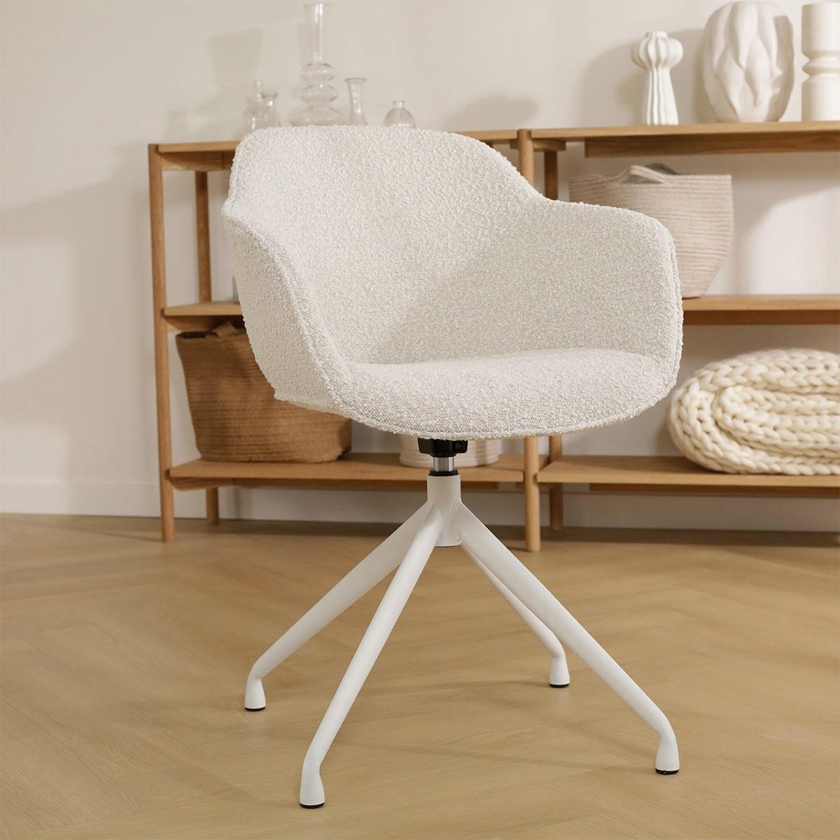 Nolon Nola-Mare Draaibare Eetkamerstoel Bouclé Beige - Witte Poten