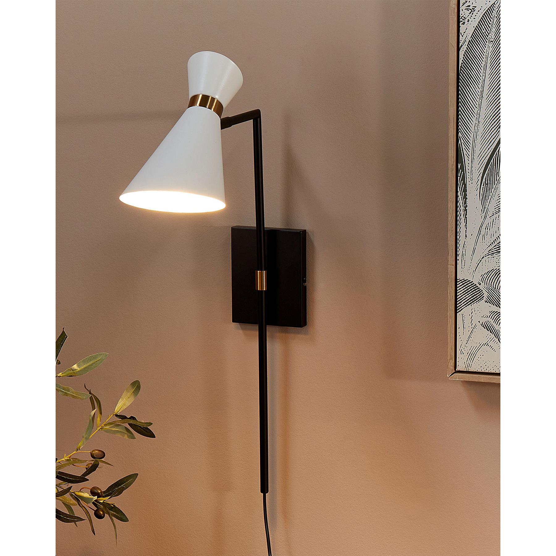 Beliani - MELAWI - Wandlamp - Wit - Metaal