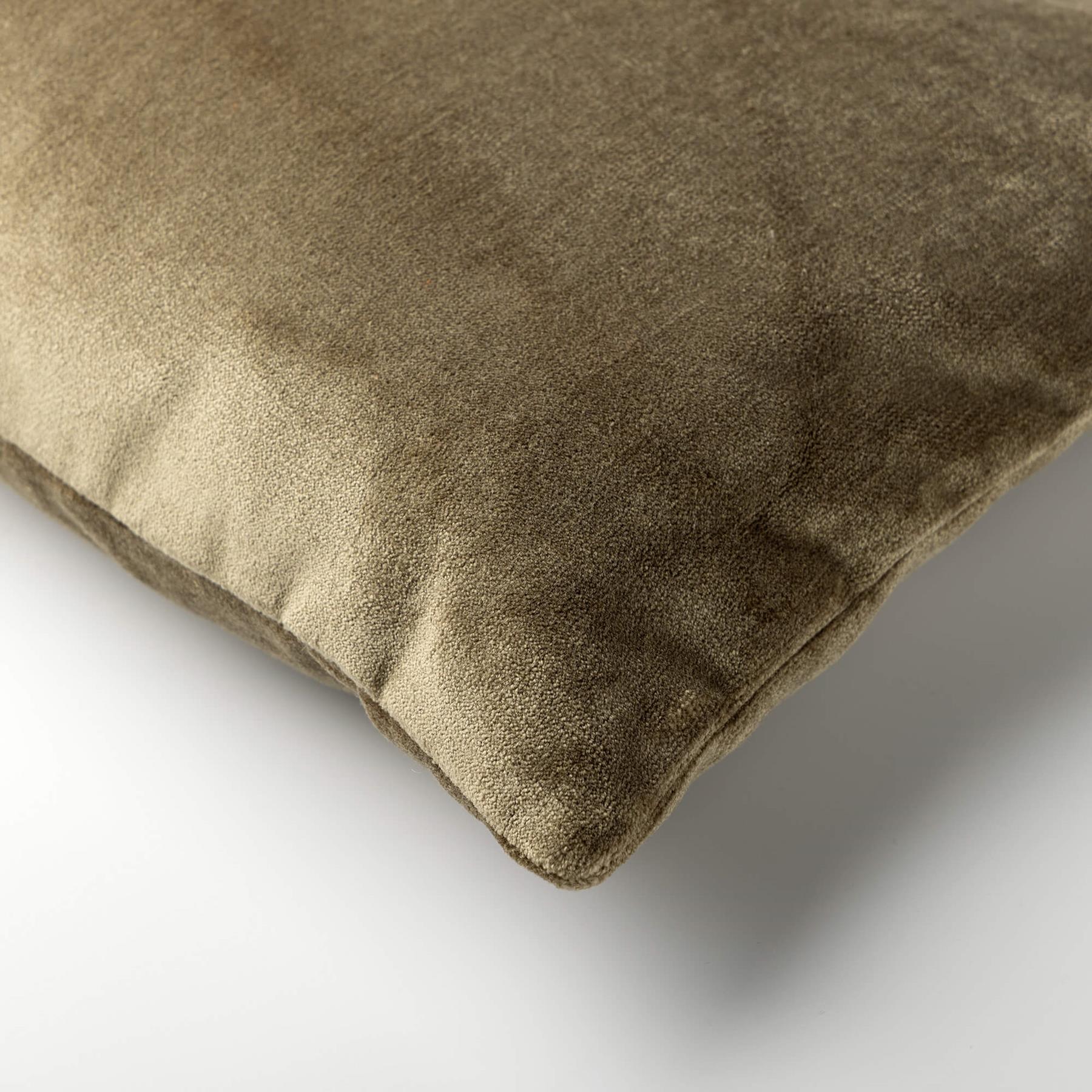 CELESTE | Sierkussen 45x45 cm | Military Olive | HOII