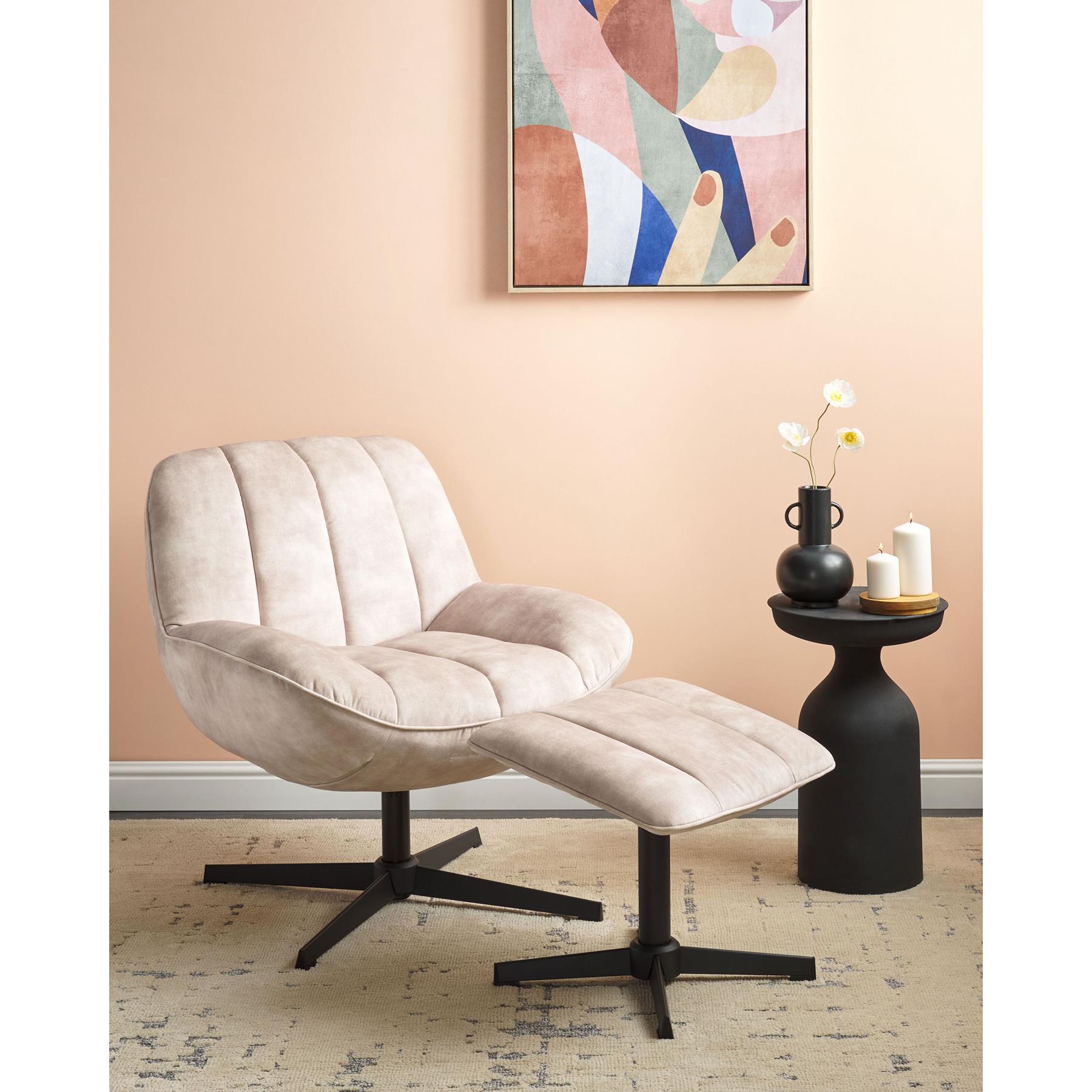 Beliani - LIA - Fauteuil met hocker - Beige - Fluweel