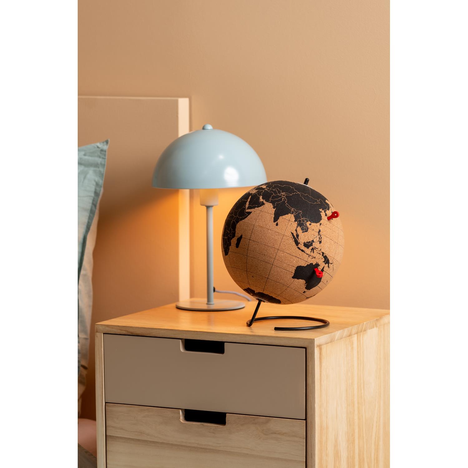 present time - World Globe Large