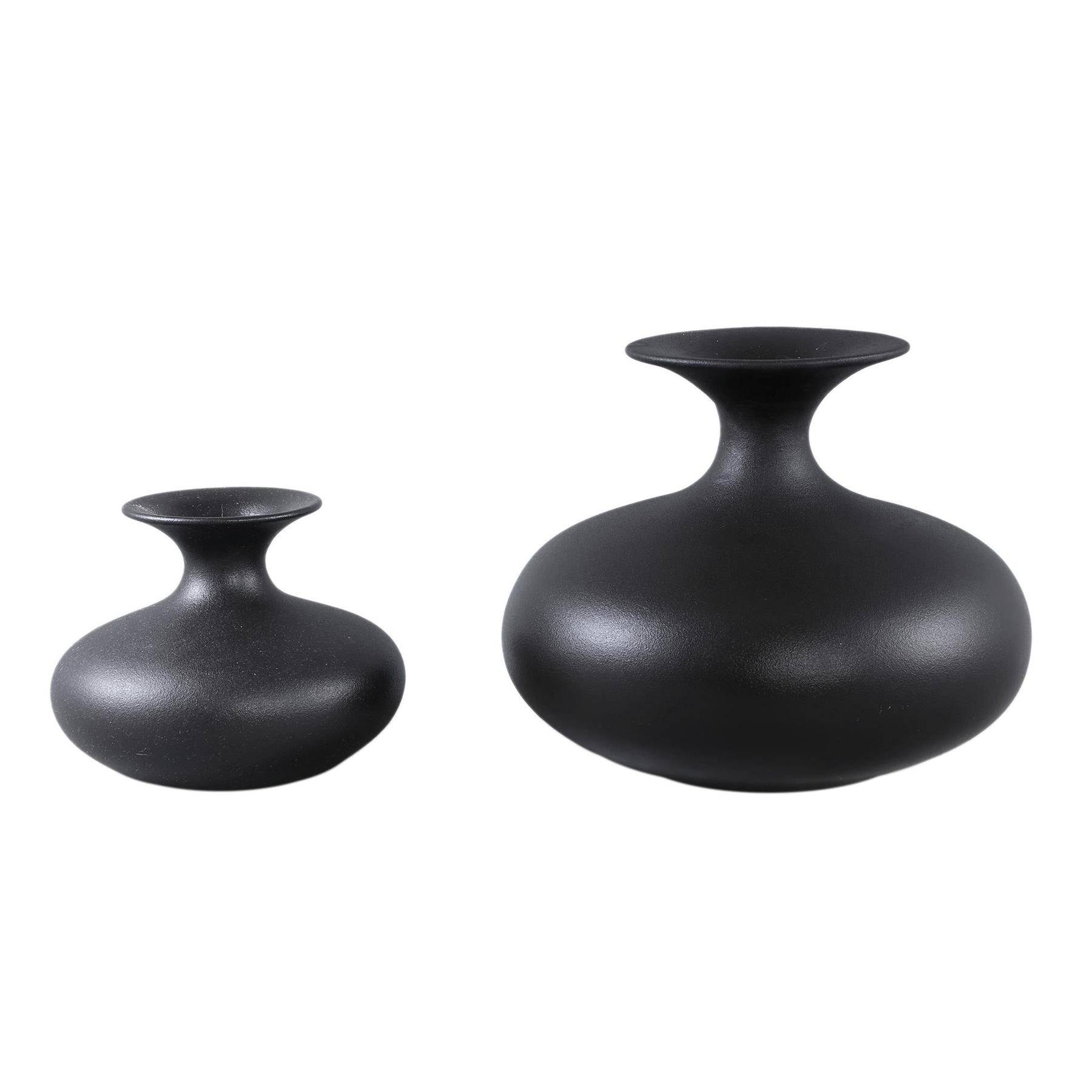 PTMD Lyndsay Black round shaped ceramic pot bulb low