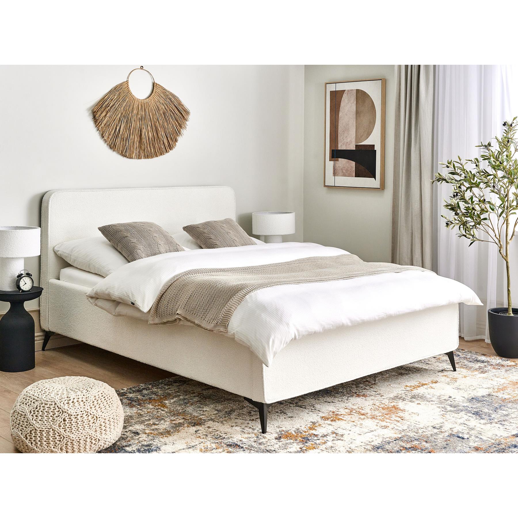 Beliani - VALOGNES - Bed - Wit - 160 x 200 cm - Bouclé