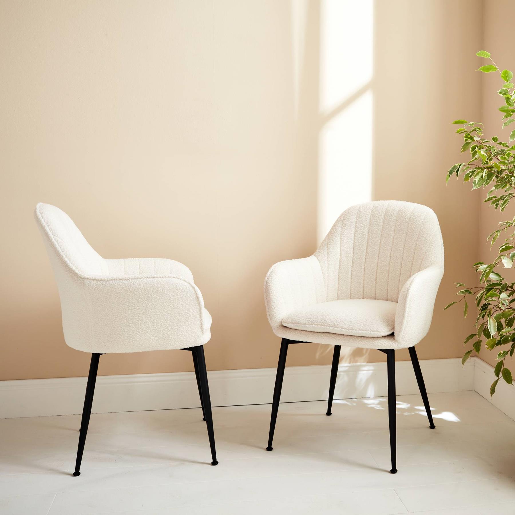 sweeek - Bouclé fauteuil met metalen poten (set van 2)