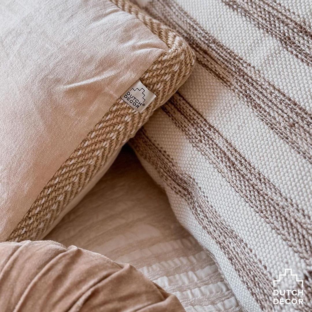 Dutch Decor sierkussen MANOE - 30x50 cm Semolina