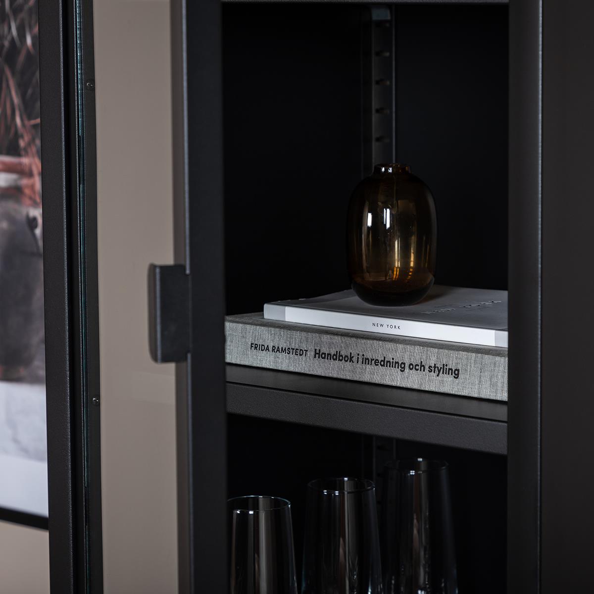 Nest living Olivine Claes Metalen Vitrinekast met Glazen Deuren B 40,5