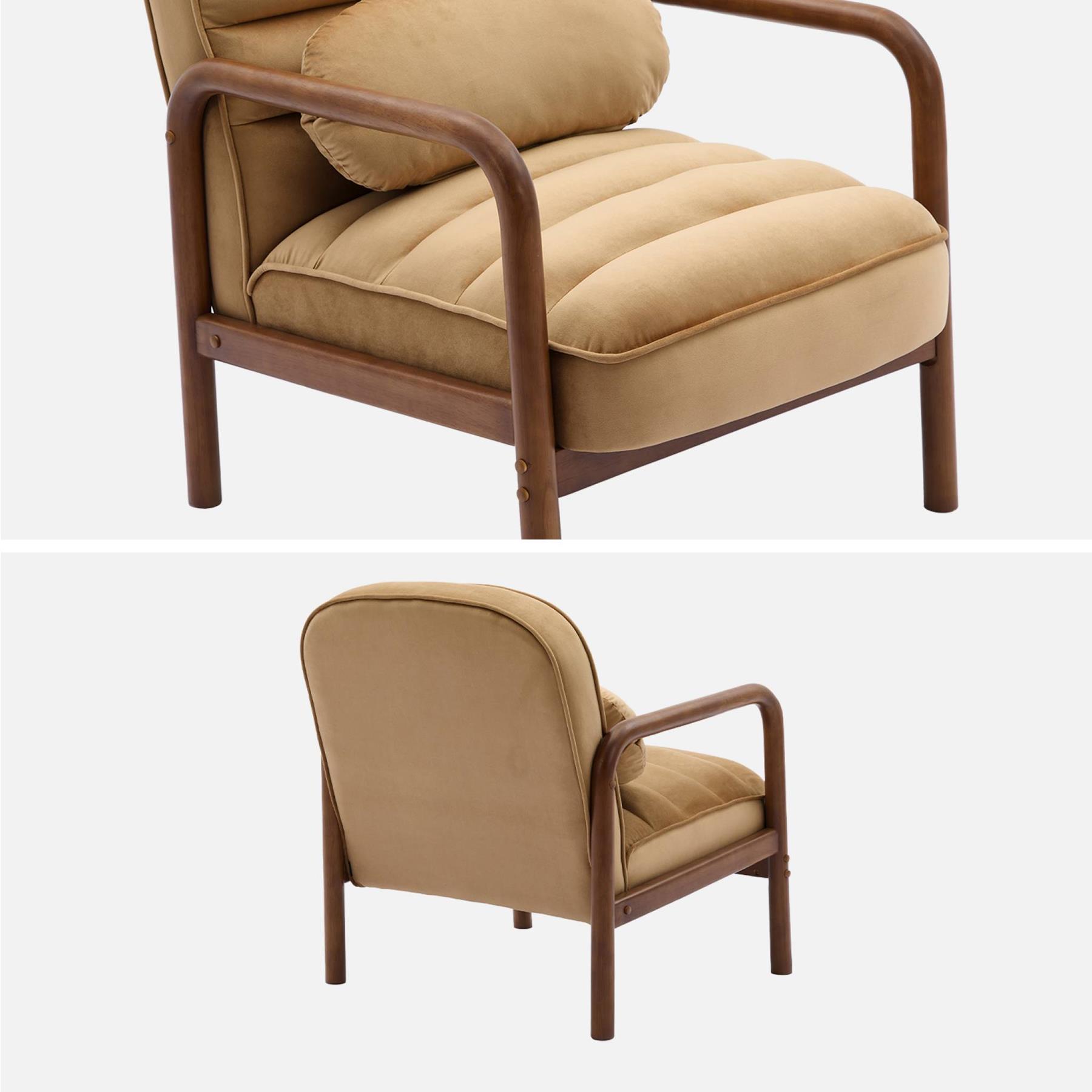 sweeek - Scandinavische fauteuil in met walnoot gebeitst heveahout en
