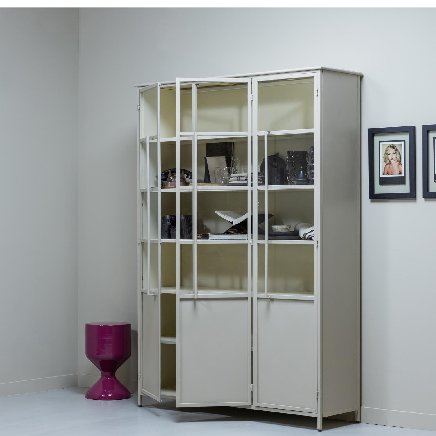 WOOOD 3-deurs vitrinekast XL Exhibit - Metaal - Zand - 200x142x44 cm