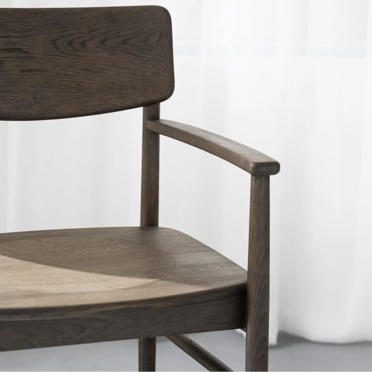 Rowico Home Maidstone Eikenhouten Eetkamerstoel met Armleuning -