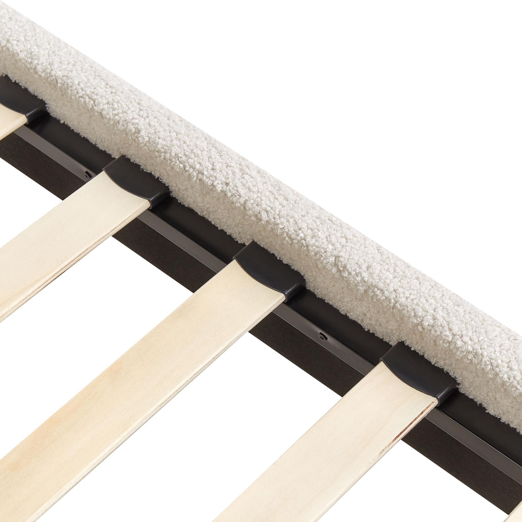 Beliani - ROANNE - Tweepersoonsbed - Crème - 160 x 200 cm - Bouclé