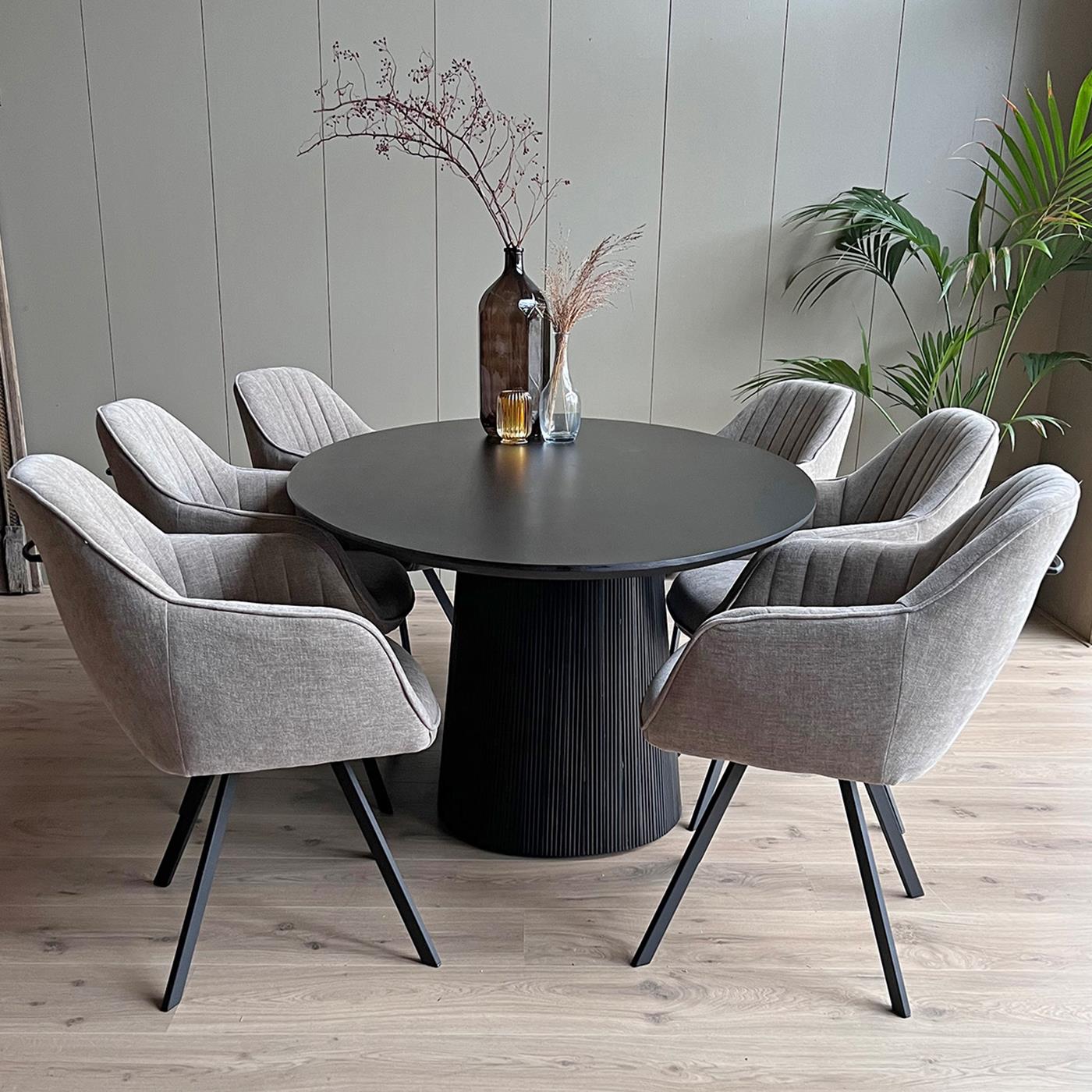 Old Inn - Eetkamertafel Rome ovaal 160cm zwart