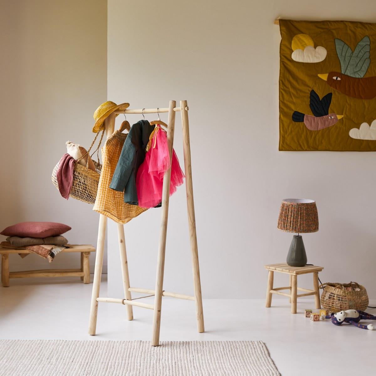 Tikamoon - Kilim - Kledingrek voor kinderen van massief teakhout
