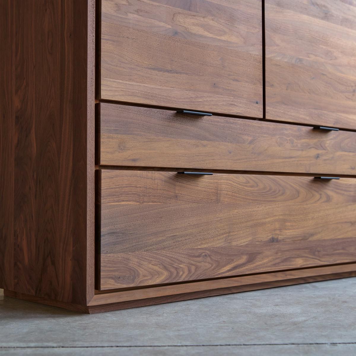 Tikamoon - Senson - Massief notenhouten dressoir 110 cm