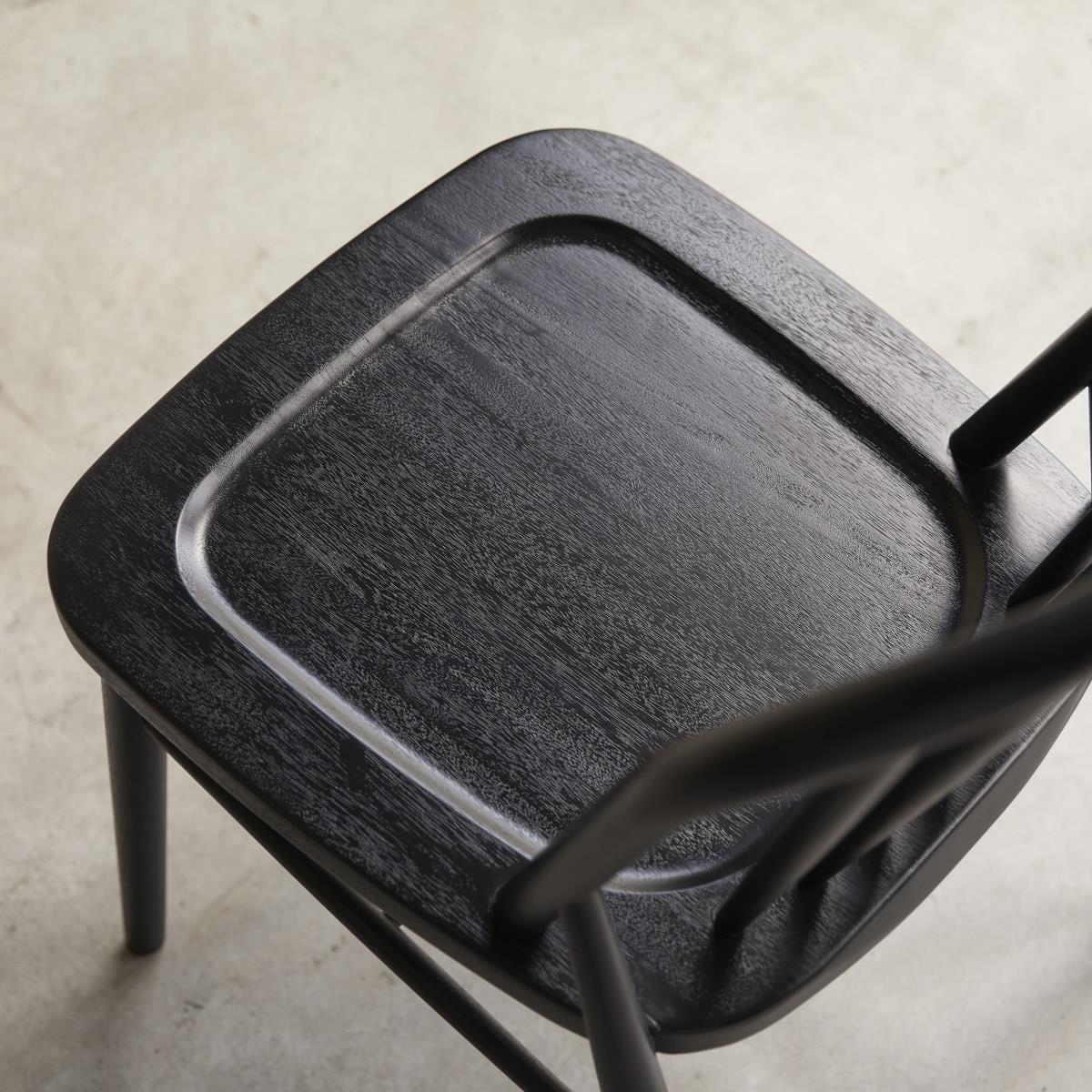 Tikamoon - Set van 2 stoelen met spijlen in zwart massief acaciahout