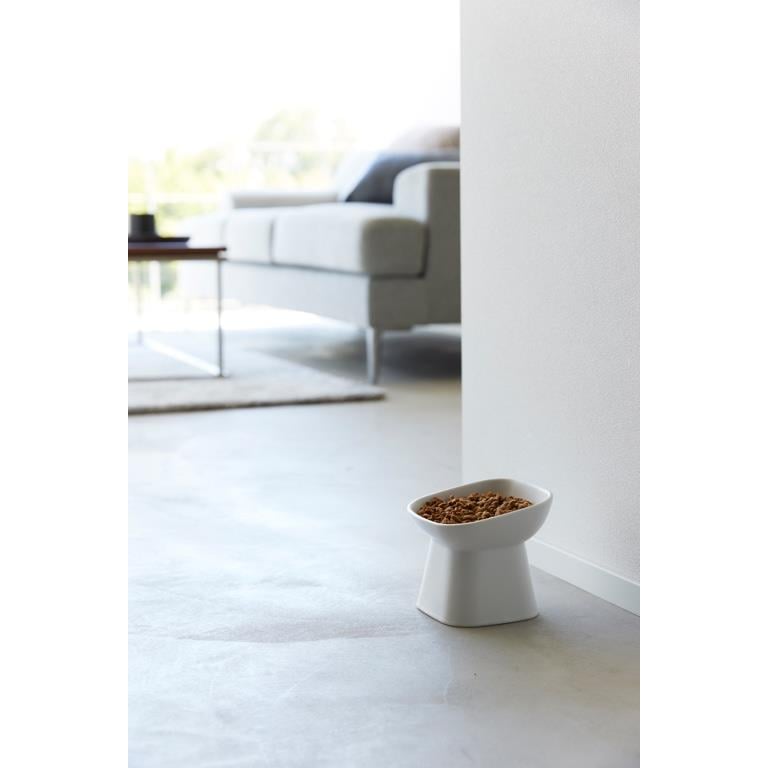 Yamazaki Voerbak Kat | Hond - Schuin - Keramisch - Tower - Wit
