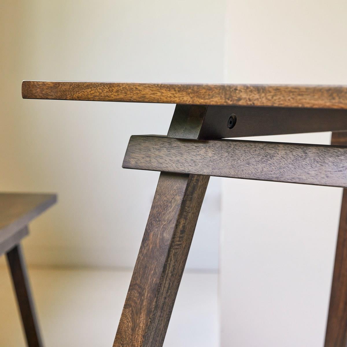 Tikamoon - Arko - Eettafel van massief mangohout voor 6|8 personen.