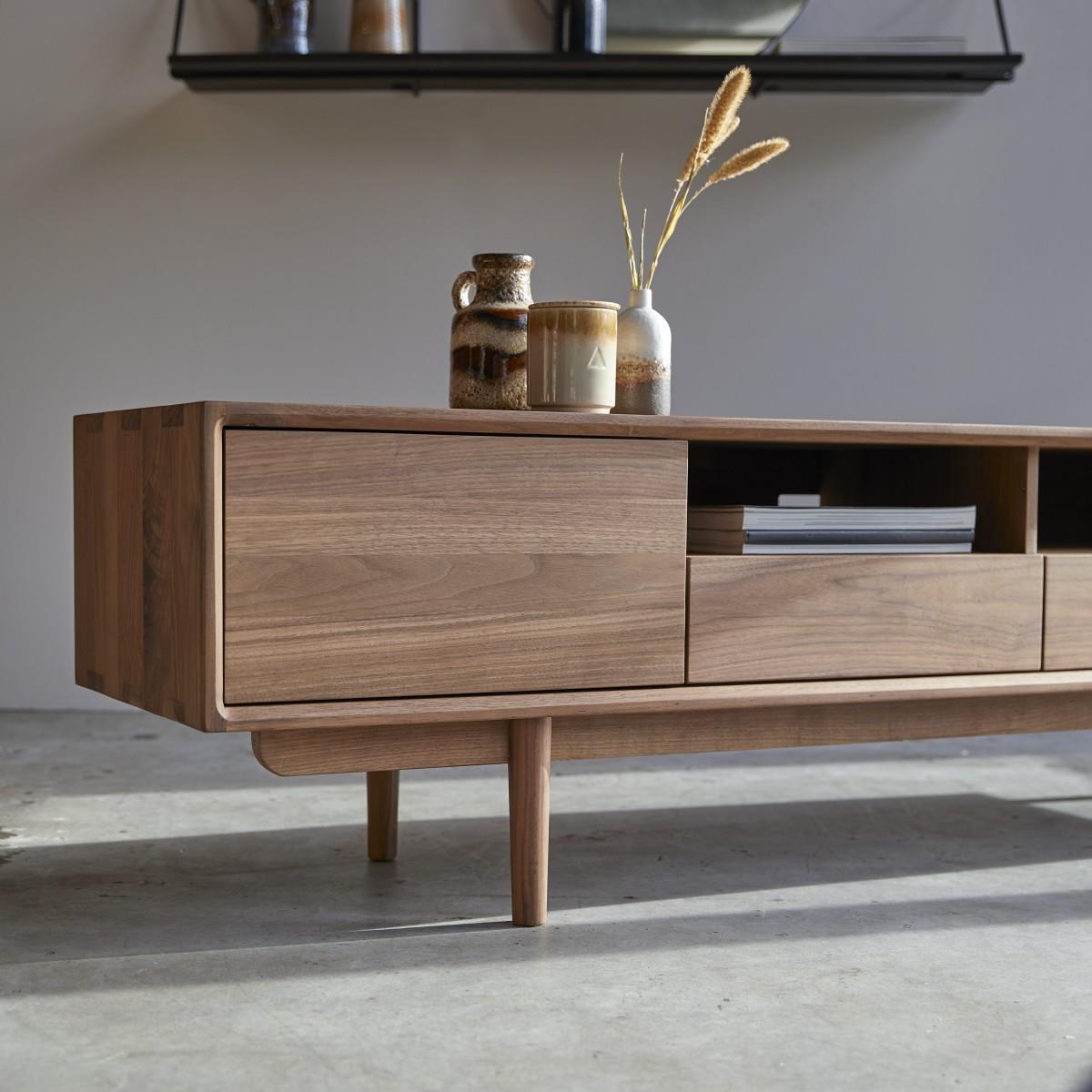 Tikamoon - Ellie - Tv-meubel van massief notenhout 180 cm