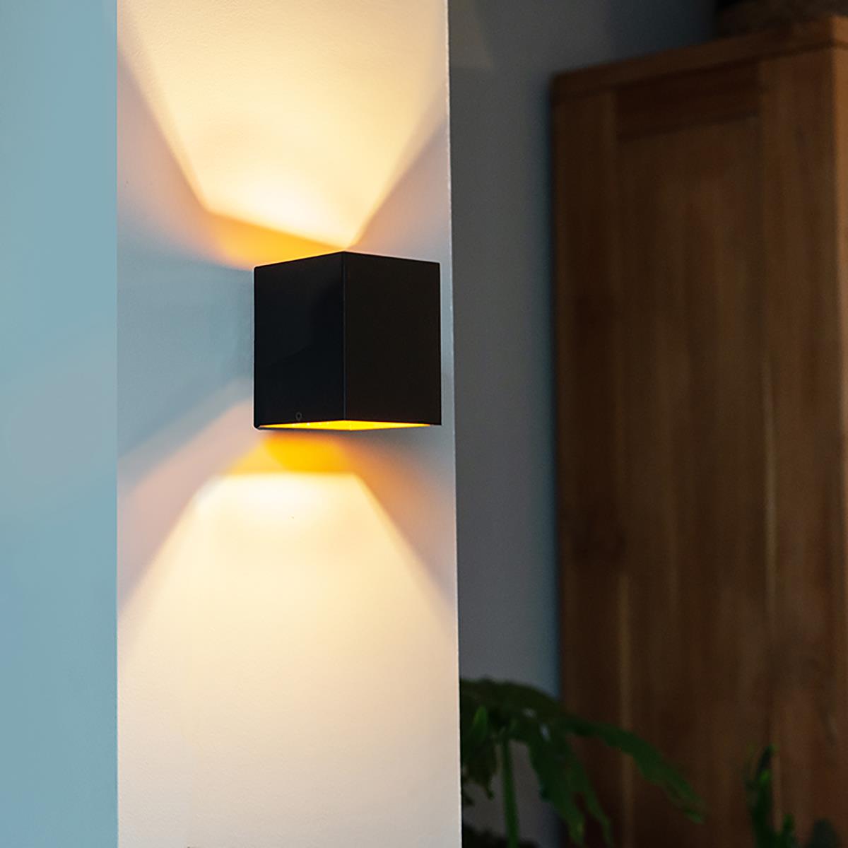 QAZQA Smart wandlamp zwart en goud vierkant incl. Wifi G9 - Sola