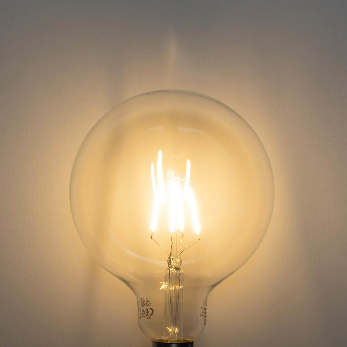 LUEDD E27 dimbare LED spiraal filament G125 4W 270 lm 2700K